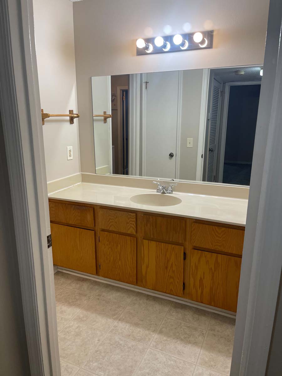 Kingswood Condominiums 129 Rental Properties